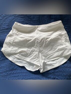 lululemon athletica run speed shorts White High-Waist 2.5